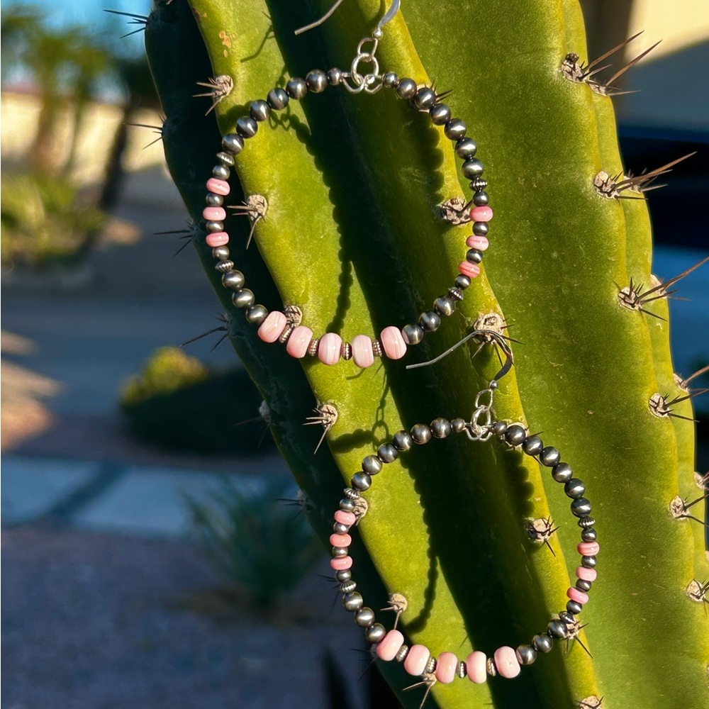 Sold PINK CONCH SHELL STERLING SILVER NAVAJO HOOP EARRINGS